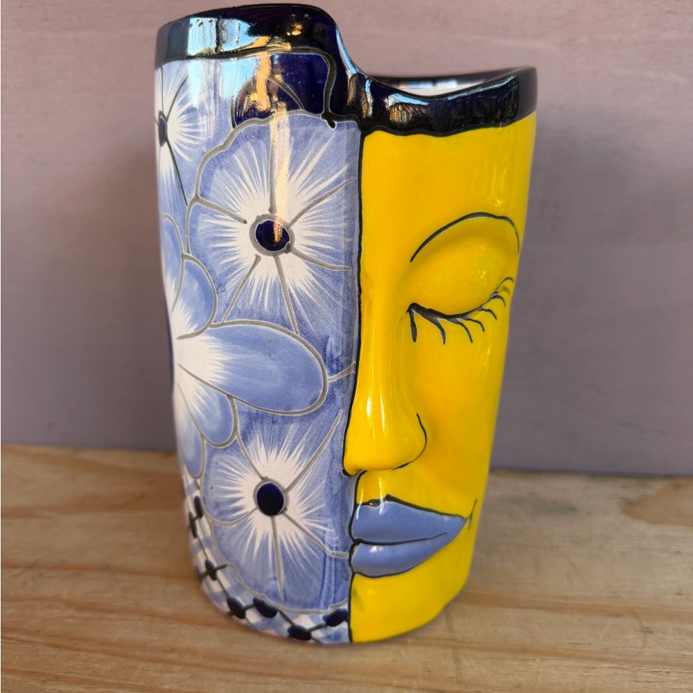Mexican Talavera Half-Face Planter, Pottery - Picture 5 of 7